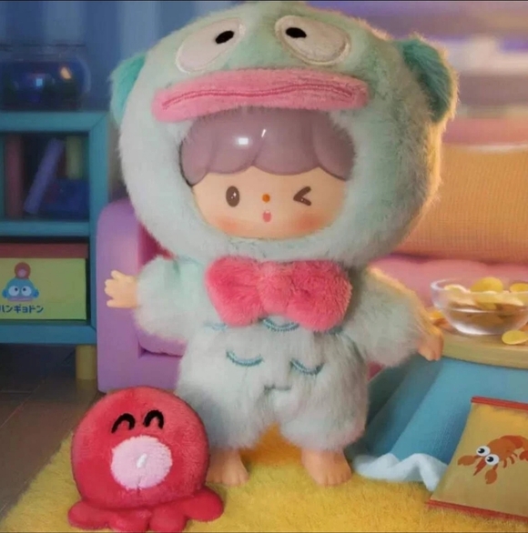 FINDINGUNICORN Accessories - zZoton x Sanrio Character Love League Buddies Plush NIB - Hangyodon X zZoton